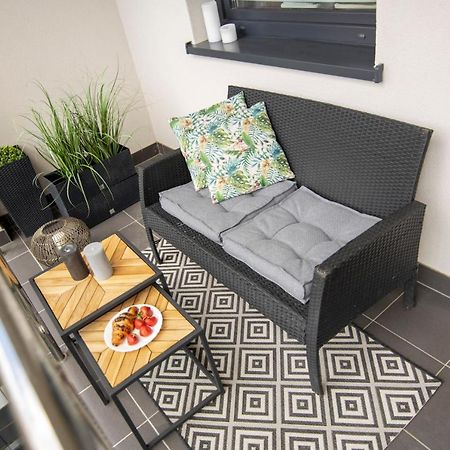 דירות Tyczyn Apartament Laurowa מראה חיצוני תמונה