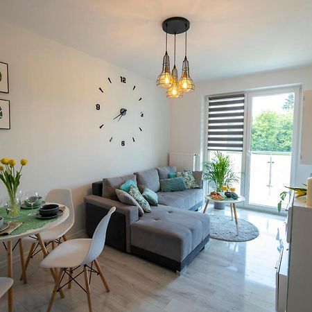 דירות Tyczyn Apartament Laurowa מראה חיצוני תמונה