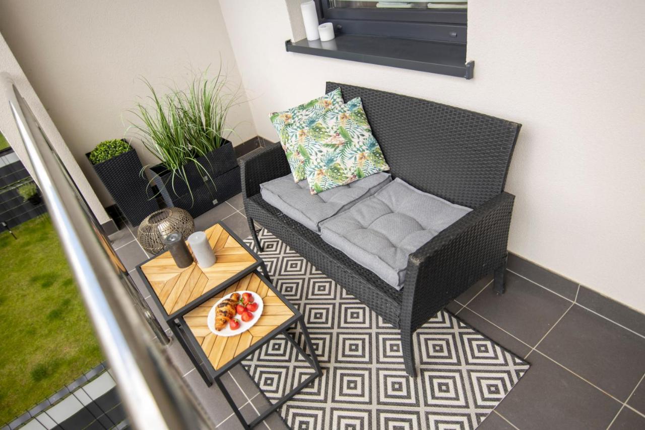 דירות Tyczyn Apartament Laurowa מראה חיצוני תמונה