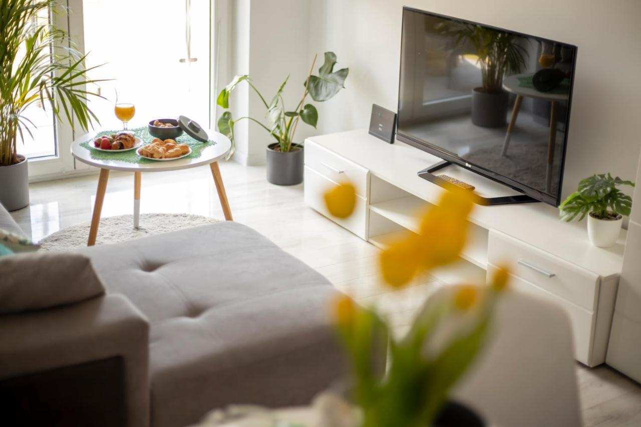 דירות Tyczyn Apartament Laurowa מראה חיצוני תמונה